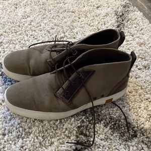 Good Condition Timberland Casual Sneakers